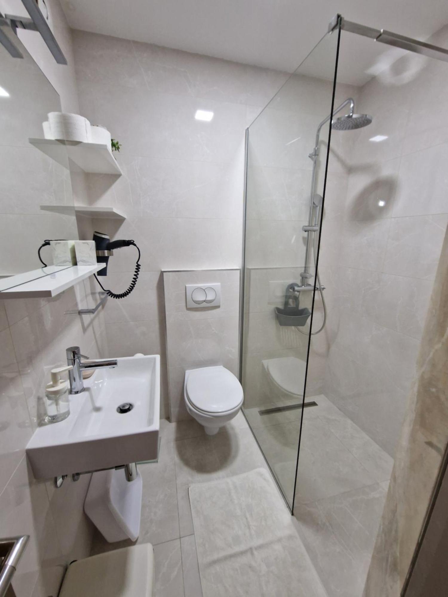 Apartments Saric Baska Voda Exterior photo