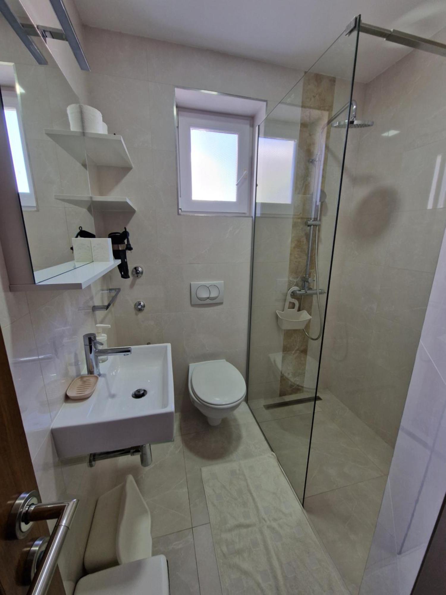 Apartments Saric Baska Voda Exterior photo